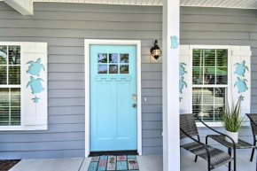 Ocean Isle Beach Home with Shared Lanai and Grill